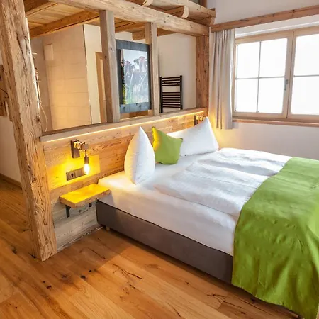 Familienchalet Hinterglemm Kitzbueheler Alpen Salzburg Semesterbostad Saalbach-Hinterglemm