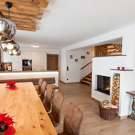 Familienchalet Hinterglemm Kitzbueheler Alpen Salzburg Saalbach-Hinterglemm