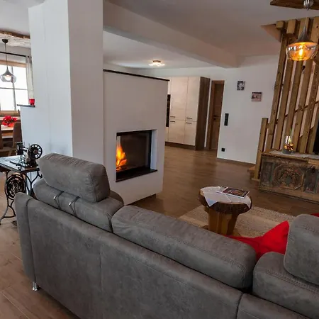Semesterbostad Familienchalet Hinterglemm Kitzbueheler Alpen Salzburg Saalbach-Hinterglemm