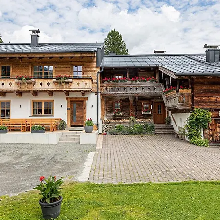 Familienchalet Hinterglemm Kitzbueheler Alpen Salzburg Feriehus